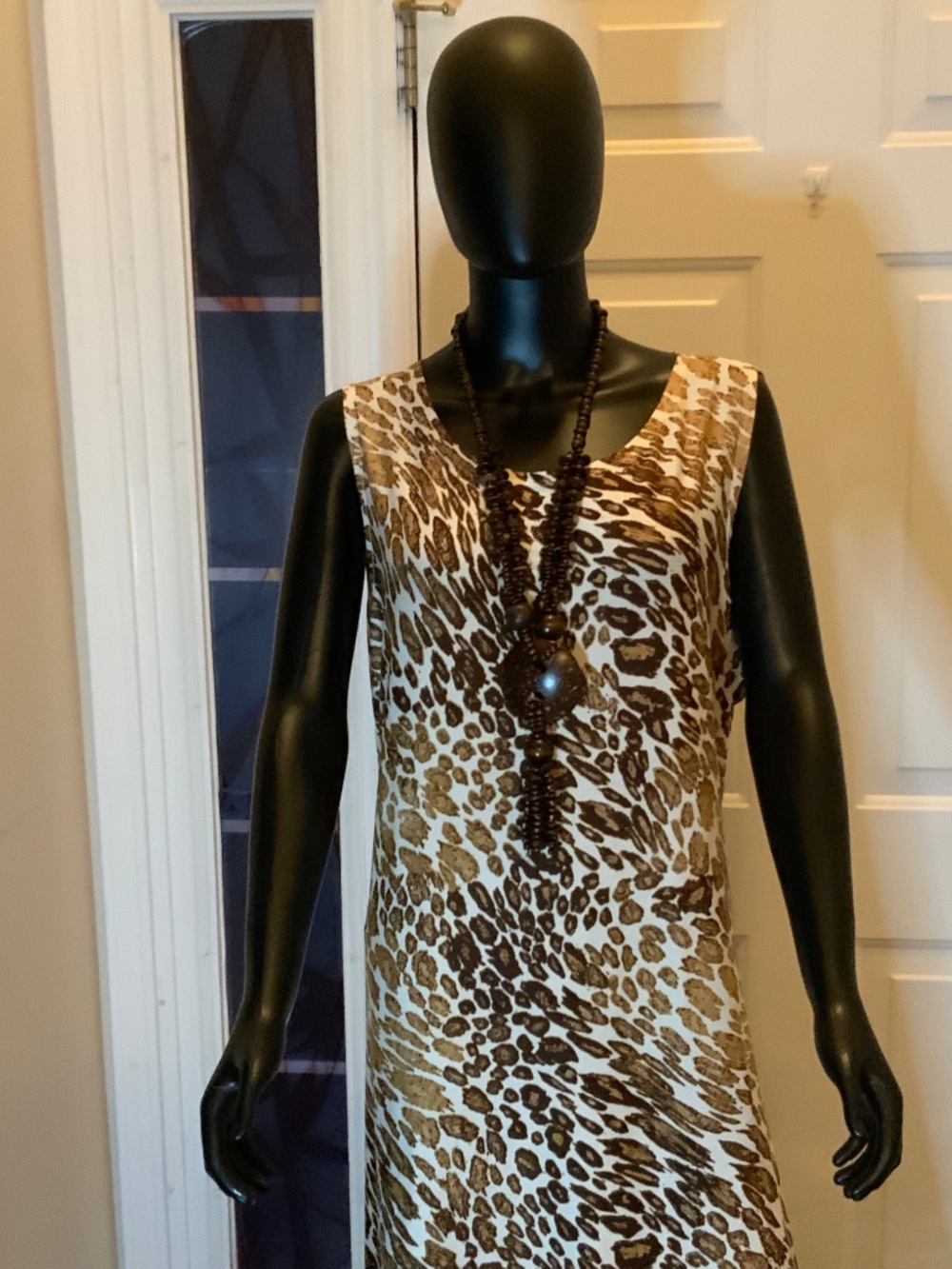 JMS Woman’s Dress - Picture 7 of 9